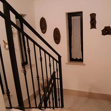 בית נופש Casa Ai Piedi Del Monte Camicia Castelli