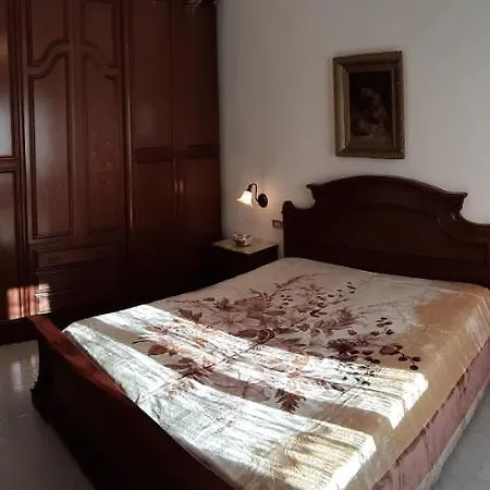 בית נופש Casa Ai Piedi Del Monte Camicia *