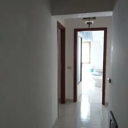 Casa Ai Piedi Del Monte Camicia