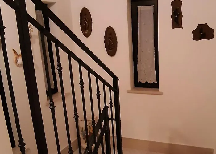 Tatil Evi Casa Ai Piedi Del Monte Camicia Castelli