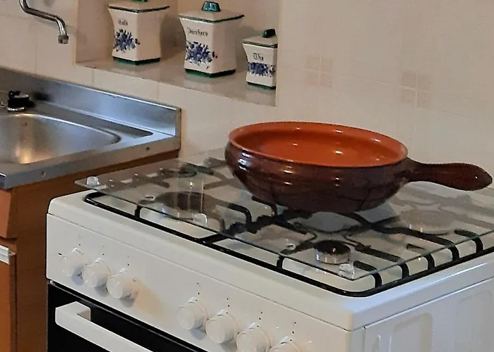 Tatil Evi Casa Ai Piedi Del Monte Camicia Castelli